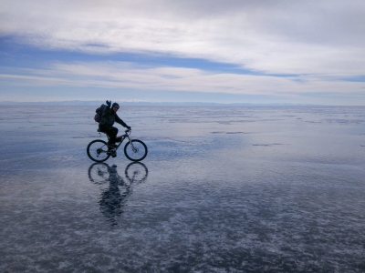 Велотур по льду Байкала